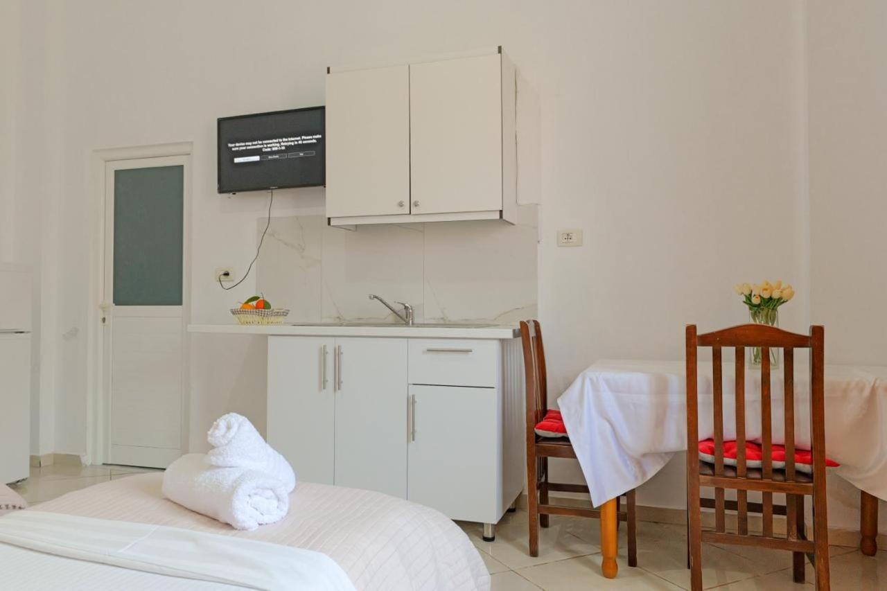 Sunflower Hotel Ksamil Exterior foto